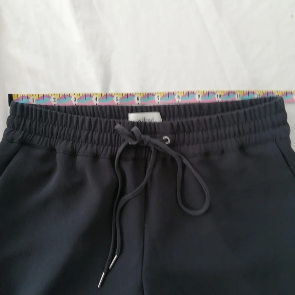 Aritzia Wilfred Crepe Buffon Jogger Pants Dark  Gray Neutral Minimal XS - Picture 15 of 16